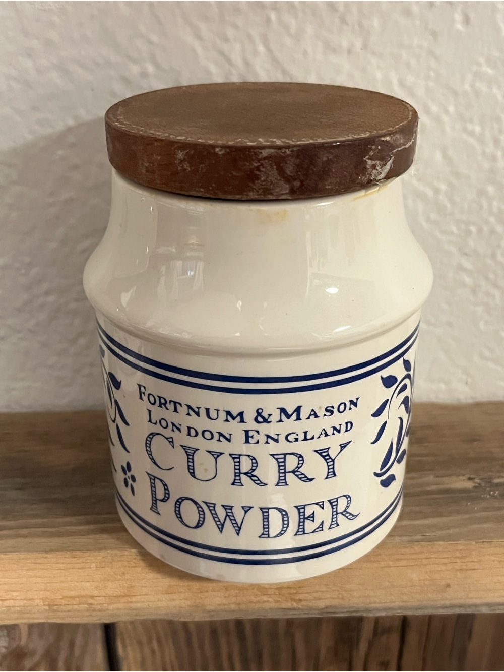 Fortnum & Mason White and Blue Curry Powder Jar